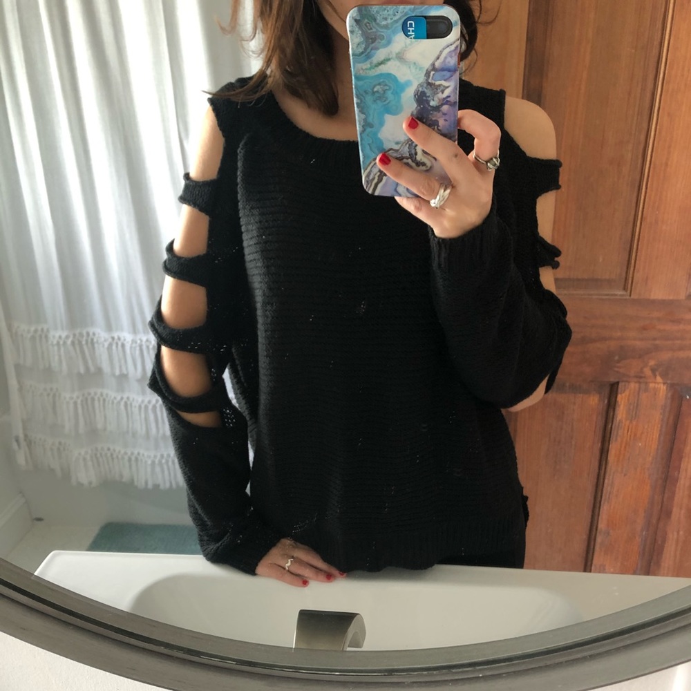 LF Cutout Arm Sweater